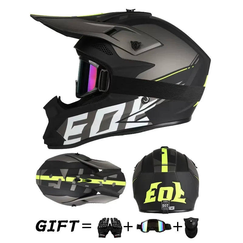 Casque de moto tout-terrain.